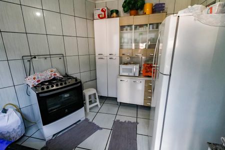 Casa à venda com 200m², 4 quartos e 4 vagas Casa à venda com 200m², 4 quartos e 4 vagasCozinha - Armários 2