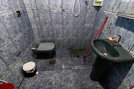 Casa à venda com 200m², 4 quartos e 4 vagas Casa à venda com 200m², 4 quartos e 4 vagasBanheiro 1