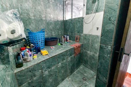 Casa à venda com 200m², 4 quartos e 4 vagas Casa à venda com 200m², 4 quartos e 4 vagasBanheiro 2