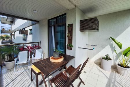 Apartamento para alugar com 58m², 1 quarto e 1 vaga Apartamento para alugar com 58m², 1 quarto e 1 vagaVaranda