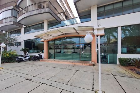 Fachada de apartamento para alugar com 1 quarto, 58m² em Camboinhas, Niterói