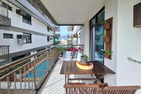 Varanda de apartamento para alugar com 1 quarto, 58m² em Camboinhas, Niterói
