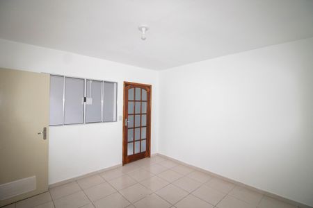 Casa para alugar com 2 quartos, 50m² em Vila Carbone, São Paulo