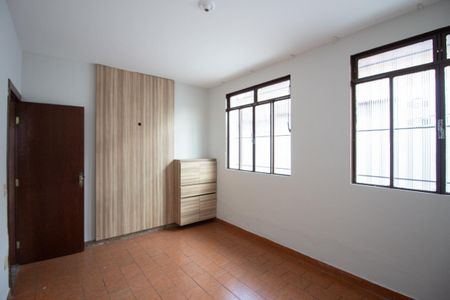 Quarto 3 de casa à venda com 3 quartos, 212m² em Palmares, Belo Horizonte