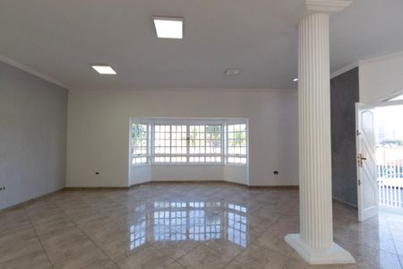 Casa para alugar com 375m², 3 quartos e 4 vagas