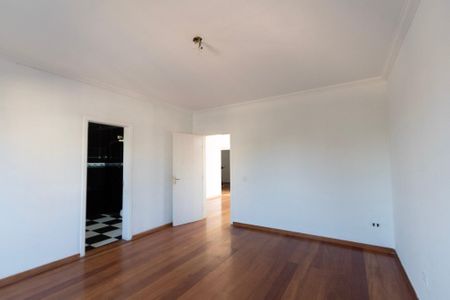 Casa para alugar com 375m², 3 quartos e 4 vagas