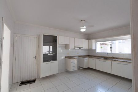 Casa para alugar com 375m², 3 quartos e 4 vagas