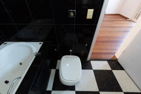 Casa para alugar com 375m², 3 quartos e 4 vagas