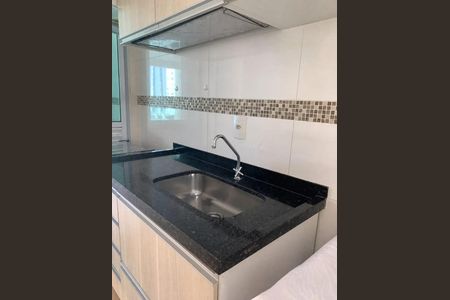 Cozinha de apartamento à venda com 2 quartos, 67m² em Centro, Campinas