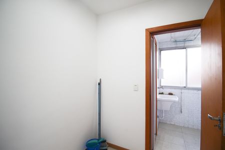 Apartamento à venda com 80m², 2 quartos e sem vaga