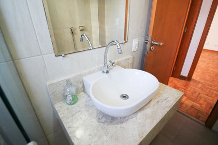 Apartamento à venda com 80m², 2 quartos e sem vaga