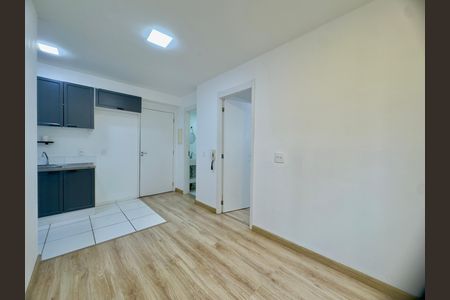 Apartamento para alugar com 38m², 2 quartos e 1 vaga Apartamento para alugar com 38m², 2 quartos e 1 vagaSala