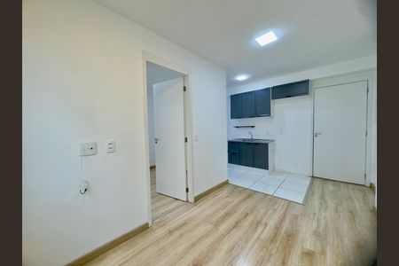 Apartamento para alugar com 38m², 2 quartos e 1 vaga Apartamento para alugar com 38m², 2 quartos e 1 vagaSala