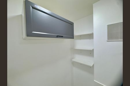 Área de Serviço de apartamento para alugar com 2 quartos, 38m² em Vila das Bandeiras, Guarulhos