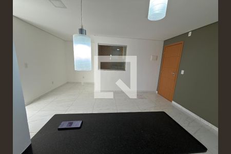 Cozinha de apartamento para alugar com 2 quartos, 54m² em Colônia Agrícola Samambaia, Brasília