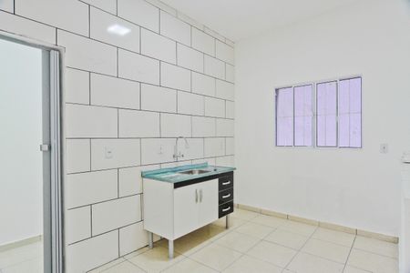 Cozinha de apartamento para alugar com 2 quartos, 70m² em Limão, São Paulo
