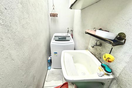 Área de Serviço de casa para alugar com 3 quartos, 120m² em Jardim Lajeado, Ferraz de Vasconcelos