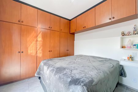 Quarto 2 de casa à venda com 2 quartos, 794m² em Quitaúna, Osasco