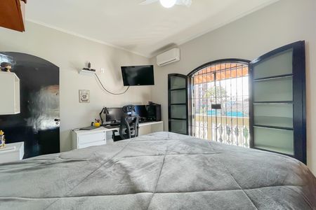 Casa à venda com 794m², 2 quartos e 15 vagasQuarto 2