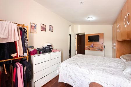 Casa à venda com 291m², 3 quartos e 4 vagasSuite 