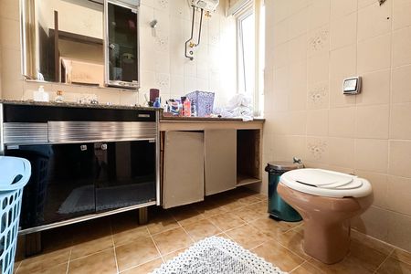 Casa à venda com 291m², 3 quartos e 4 vagasBanheiro Social