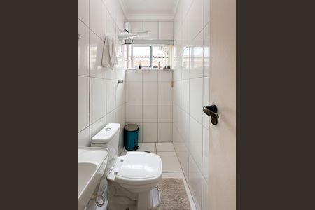 Casa à venda com 291m², 3 quartos e 4 vagasBanheiro Social 2