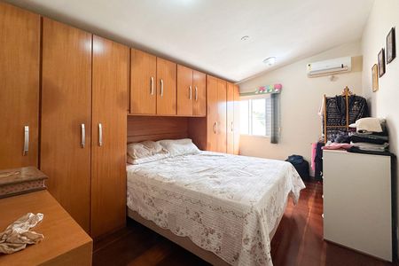 Casa à venda com 291m², 3 quartos e 4 vagasSuite 