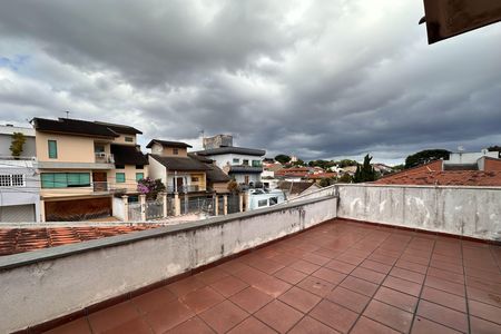 Casa à venda com 291m², 3 quartos e 4 vagasSacada dos Quartos