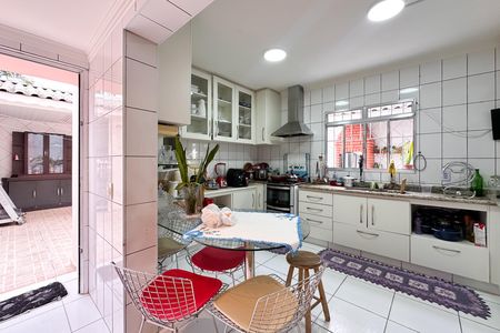 Casa à venda com 291m², 3 quartos e 4 vagasCozinha