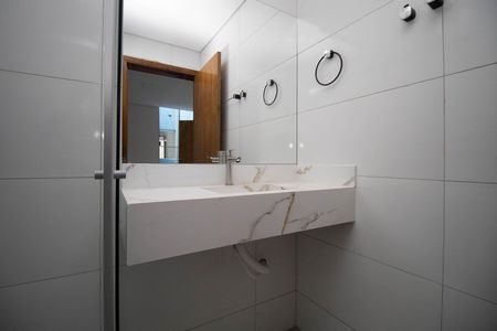 Apartamento para alugar com 65m², 2 quartos e sem vagaBanheiro da Suíte 2