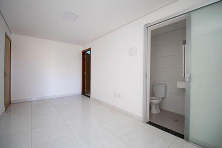 Apartamento para alugar com 65m², 2 quartos e sem vagaSala