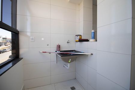 Apartamento para alugar com 65m², 2 quartos e sem vagaÁrea de Serviço
