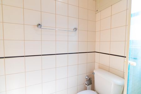 Banheiro de apartamento para alugar com 1 quarto, 28m² em Vila Monte Alegre, São Paulo