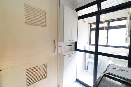 Cozinha de apartamento para alugar com 1 quarto, 28m² em Vila Monte Alegre, São Paulo