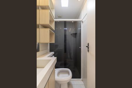 Banheiro de apartamento à venda com 3 quartos, 50m² em Vila Nova Curuca, São Paulo