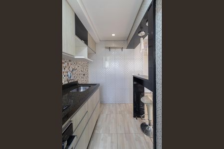 Apartamento à venda com 50m², 3 quartos e 1 vaga Apartamento à venda com 50m², 3 quartos e 1 vagaCozinha e Área de Serviço
