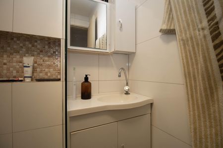 Studio à venda com 33m², 1 quarto e sem vaga Studio à venda com 33m², 1 quarto e sem vagaBanheiro