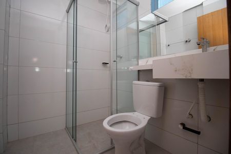 Apartamento para alugar com 65m², 2 quartos e sem vagaBanheiro da Suíte