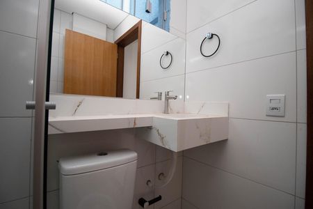 Apartamento para alugar com 65m², 2 quartos e sem vagaBanheiro da Suíte
