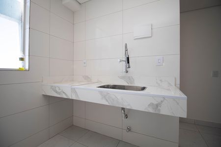 Cozinha de apartamento para alugar com 2 quartos, 60m² em Conjunto 21, Brasília