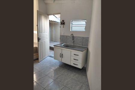 Casa para alugar com 30m², 1 quarto e sem vaga Casa para alugar com 30m², 1 quarto e sem vagaCozinha