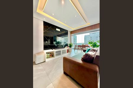 Sala de apartamento à venda com 4 quartos, 106m² em Tatuapé, São Paulo