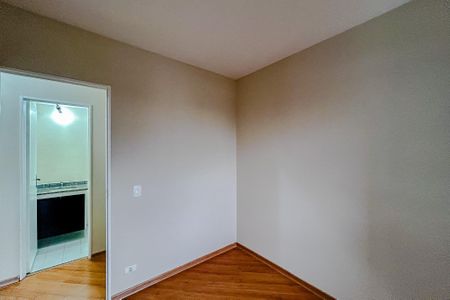 Quarto 2 de apartamento para alugar com 3 quartos, 75m² em Vila Carlos de Campos, São Paulo