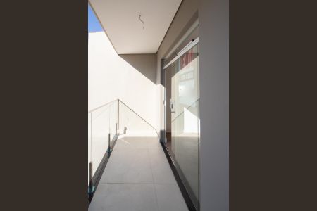 Varanda do Quarto 1 de casa à venda com 2 quartos, 70m² em Parque Xangri-lá, Contagem