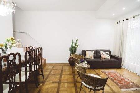 Sala de casa para alugar com 2 quartos, 130m² em Vila Pauliceia, São Paulo