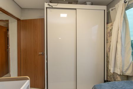 Quarto 2 de casa para alugar com 3 quartos, 120m² em Piratininga, Belo Horizonte