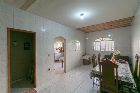 Cozinha de casa à venda com 3 quartos, 400m² em Copacabana, Belo Horizonte