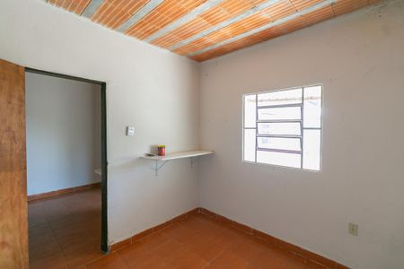 Quarto de serviço de casa à venda com 3 quartos, 400m² em Copacabana, Belo Horizonte