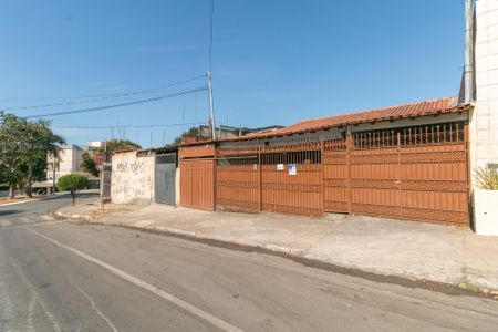 Fachada de casa à venda com 3 quartos, 400m² em Copacabana, Belo Horizonte