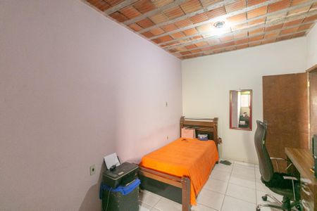 Suíte de casa à venda com 3 quartos, 400m² em Copacabana, Belo Horizonte